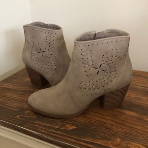Women’s booties